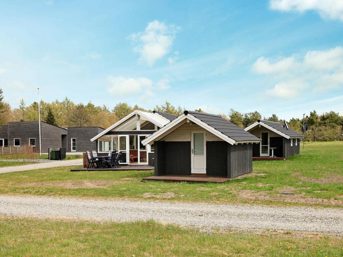 8 Person Holiday Home In Hovborg Buitenkant foto